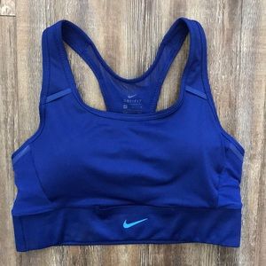 Nike Swoosh Pocket Sports Bra Size Medium